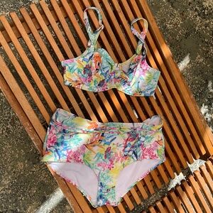 Floral Two piece bathing suit 34D  Marie Meili